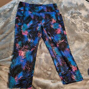 Xersion Womens Capri Size L